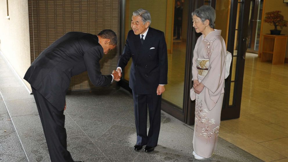 barack-obama-japan-emperor-akihito-gty-jt-171105_16x9_992